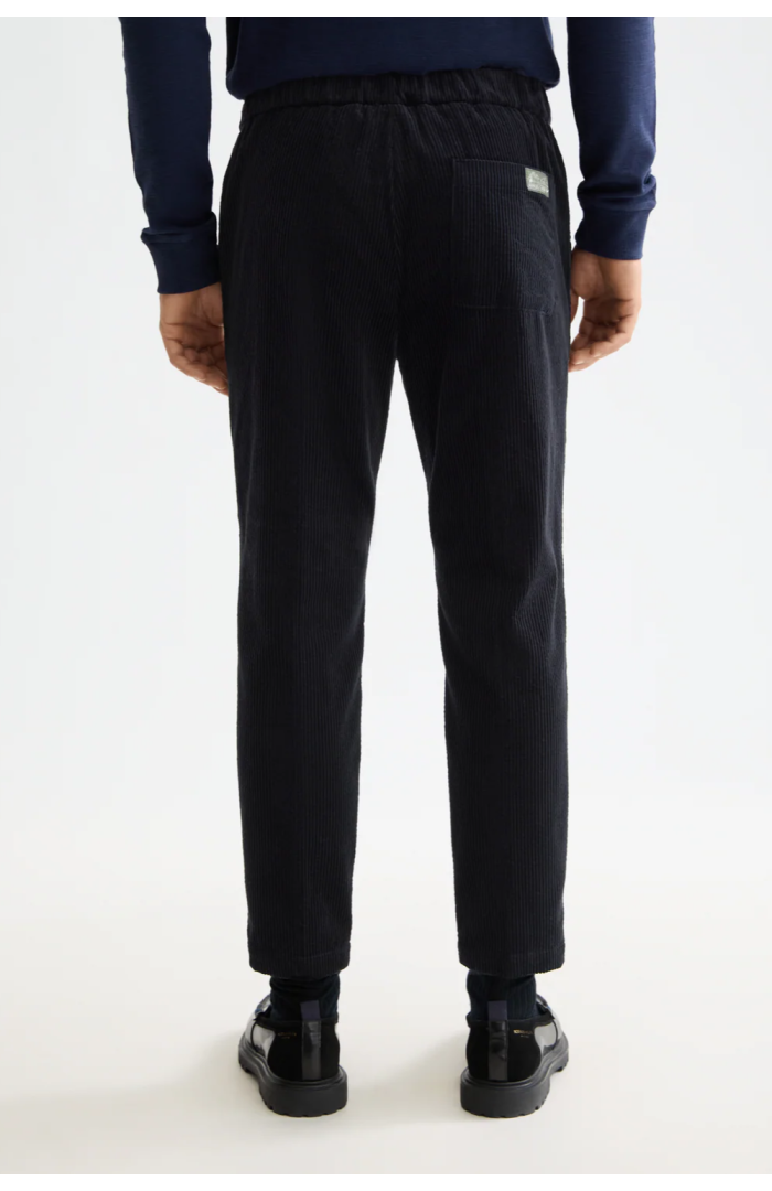 Jogger velours côtelé noir coupe loose tapered