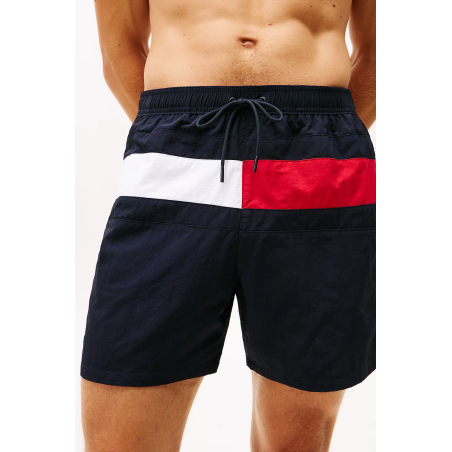 Short bain mi-long drapeau